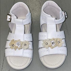 brand New toddler girl sandals size 8